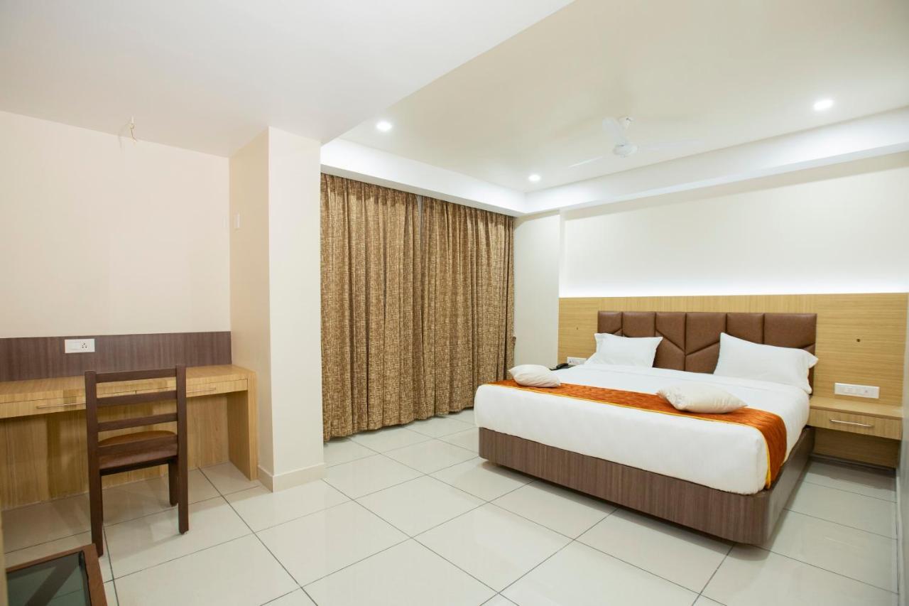 Lee-Benz Ark Hotel كومباكونام المظهر الخارجي الصورة